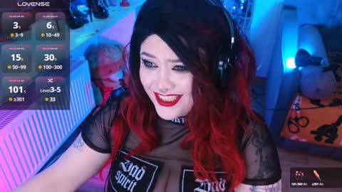 Snapshot of wickedxqueen chatting on 02.26.25 Laura online show from 02.26.25