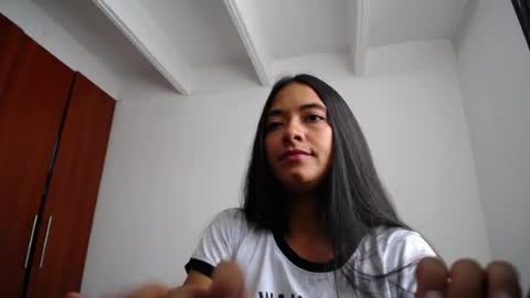 Ilauren online show from 08.07.26