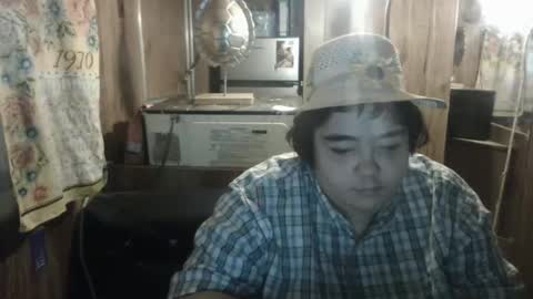 Snapshot of wigper chatting on 03.04.26 wigper online show from 03.04.26