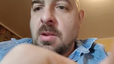 WikiBitch online show from 11.27.25