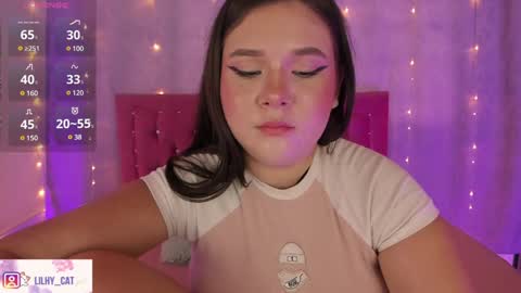 Snapshot of wild_lilhy chatting on 01.16.25 Lily online show from 01.16.25