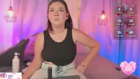 Snapshot of wild_lilhy chatting on 09.27.25 Lily online show from 09.27.25