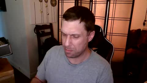 Snapshot of wild_otters chatting on 10.31.25 Wi1d Ott3r online show from 10.31.25