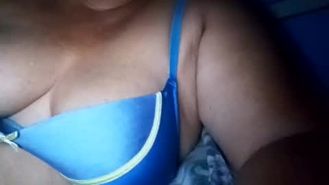 Snapshot of wild_thickpussy69 chatting on 10.18.25 wild_thickpussy69 online show from 10.18.25