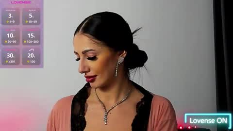 Snapshot of wild_whispers chatting on 11.24.25 WildWhispers online show from 11.24.25