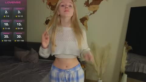 Snapshot of wildadearborn chatting on 02.25.25 Ava online show from 02.25.25