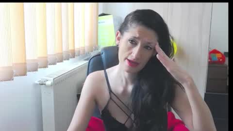 Bea online show from 11.26.25