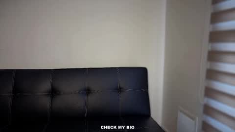 Snapshot of wilddesiree_ chatting on 01.14.26 WildDesire online show from 01.14.26