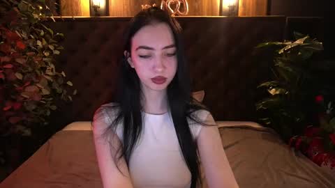 Alena online show from 04.26.26