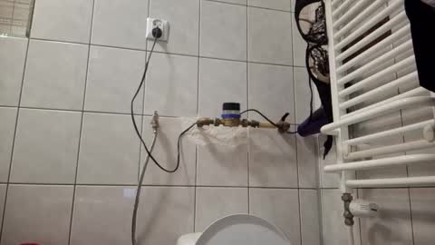 Snapshot of wildmike93 chatting on 10.20.25 wildmike93 online show from 10.20.25