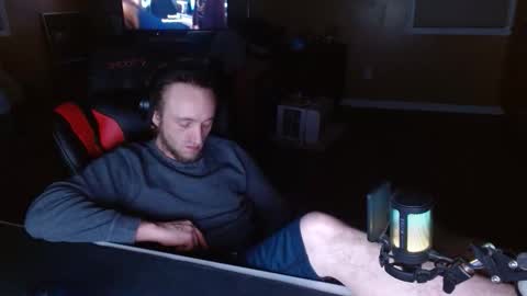 Snapshot of wildonexxx007 chatting on 12.16.25 XXX online show from 12.16.25