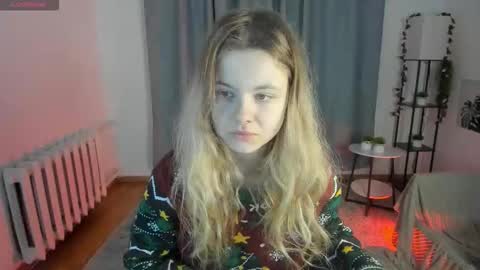 Snapshot of wildopal chatting on 11.25.25 Mila 3 online show from 11.25.25