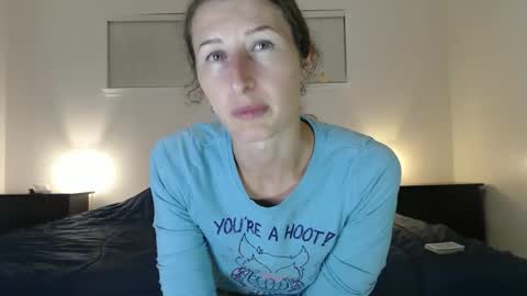 WildRose L - check my Pinned tweet if you dont see me online within 5 minutes after Ive sent email notifications online show from 11.15.25