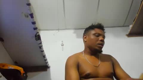 Snapshot of wilfer484725 chatting on 11.26.25 wilfer online show from 11.26.25