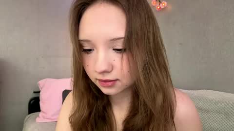 Olivia online show from 04.22.26