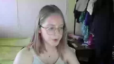 Olivia online show from 07.15.26