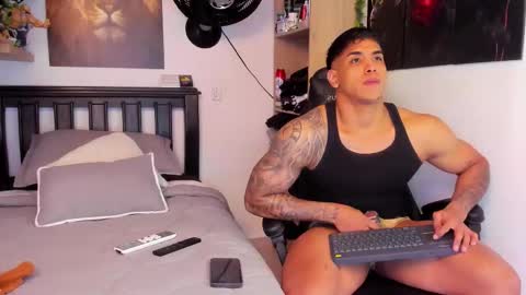 Snapshot of william_dracko9 chatting on 10.17.25 Dracko online show from 10.17.25