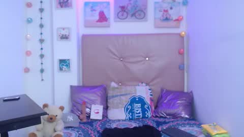 Snapshot of willians__ chatting on 11.06.25 willians__ online show from 11.06.25