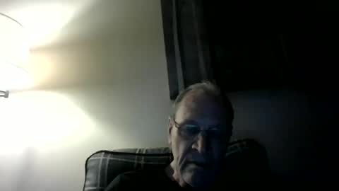 Snapshot of willnedoher chatting on 10.11.25 Willhedoher online show from 10.11.25