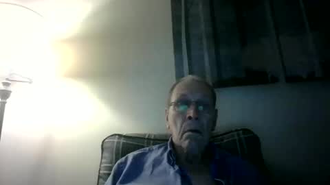 Snapshot of willnedoher chatting on 10.12.25 Willhedoher online show from 10.12.25