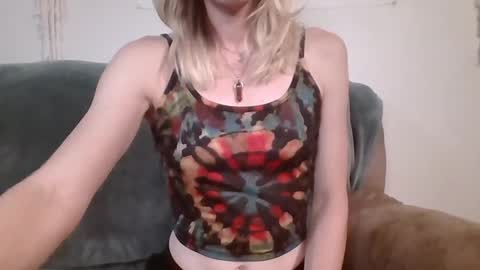 willowxo223 online show from 06.13.26