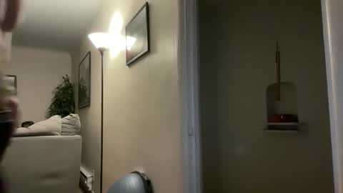 Snapshot of wilmnor chatting on 10.31.25 wilmnor online show from 10.31.25