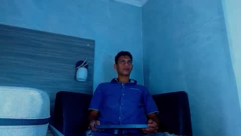 Wiltom online show from 11.18.25