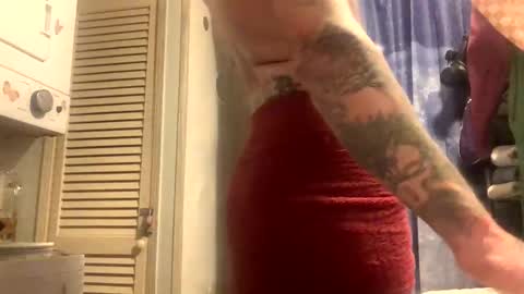 Snapshot of wiltryanything2x chatting on 11.11.25 Will online show from 11.11.25