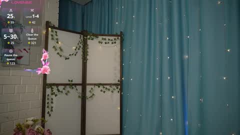 Winaria online show from 10.14.25