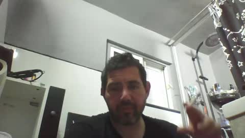 Snapshot of windowpane5 chatting on 12.26.24 windowpane online show from 12.26.24