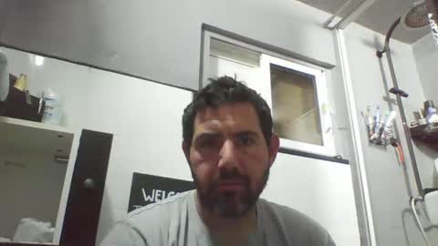 Snapshot of windowpane5 chatting on 01.11.25 windowpane online show from 01.11.25