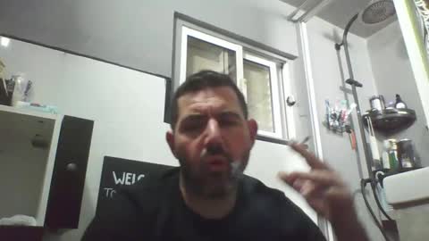 Snapshot of windowpane5 chatting on 01.18.25 windowpane online show from 01.18.25