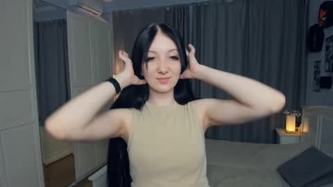 Snapshot of wine_on_lips chatting on 03.01.26 Amalia and Mia online show from 03.01.26