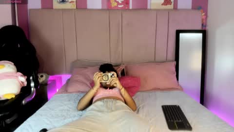 Snapshot of winnifer_gonzalez chatting on 03.06.25 Winnifer Gonzalez online show from 03.06.25