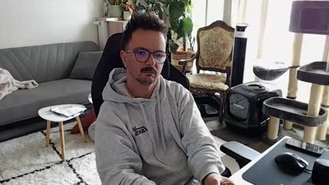 cream36 online show from 11.10.25