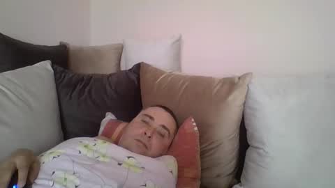 Snapshot of winston1982q chatting on 04.13.26 winston1982q online show from 04.13.26