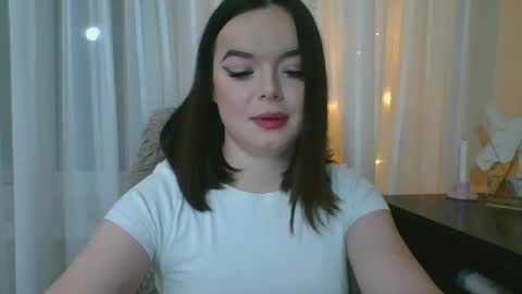 Snapshot of winter__white_rose chatting on 02.07.26 Emma online show from 02.07.26