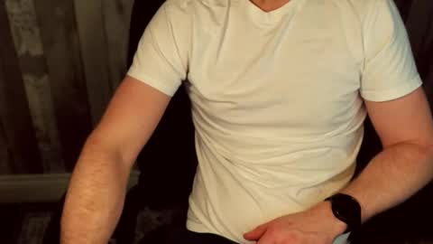 Snapshot of wipwips chatting on 03.10.26 KiwiFruit89 online show from 03.10.26