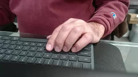 Snapshot of wisanonymousman chatting on 11.12.25 Wisa Randy online show from 11.12.25