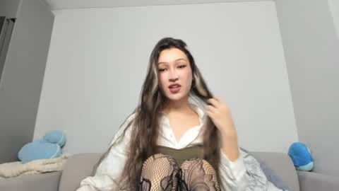 Snapshot of wiseenoughlamb chatting on 05.27.26 Asylai but you can call me Aila online show from 05.27.26