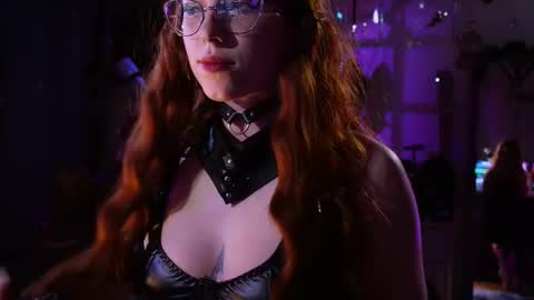 Snapshot of witch_fiona chatting on 03.14.26 Goddess of two strapons - Mr. long Don Mr. Pinky online show from 03.14.26