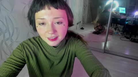 Snapshot of witches_curves chatting on 12.18.24 Nemo online show from 12.18.24