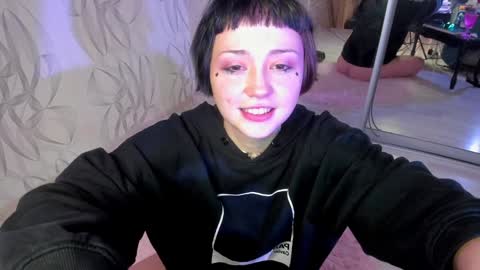 Snapshot of witches_curves chatting on 01.04.25 Nemo online show from 01.04.25
