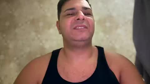 Snapshot of witebull83 chatting on 12.14.24 Witebull online show from 12.14.24