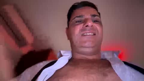 Snapshot of witebull83 chatting on 02.10.25 Witebull online show from 02.10.25