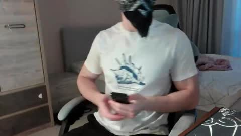 WizLoverr online show from 05.25.26