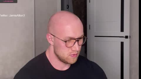 Wlademar online show from 10.19.25