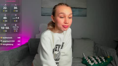 Snapshot of wladilia chatting on 02.03.25 wladilia online show from 02.03.25