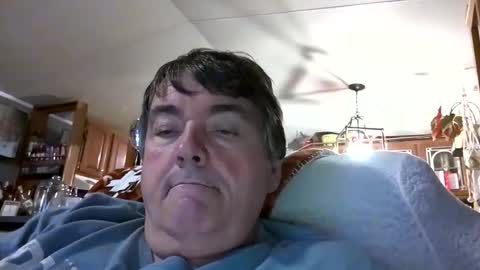 Snapshot of wldlife chatting on 10.12.25 wldlife online show from 10.12.25