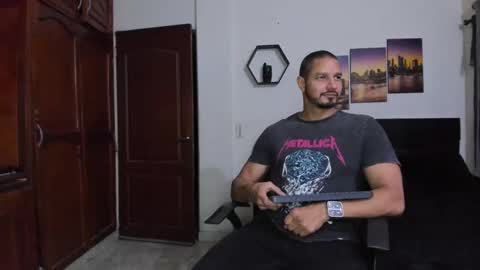 Snapshot of wncmodels chatting on 09.09.25 Magnus Dark independent model online show from 09.09.25